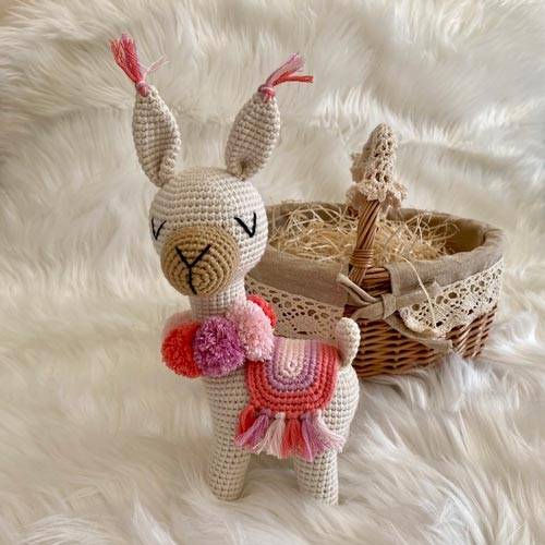 Cuddly Llama Dolly