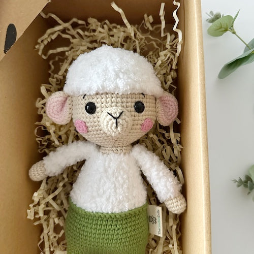 Crochet Cuddly Sheep Lambert