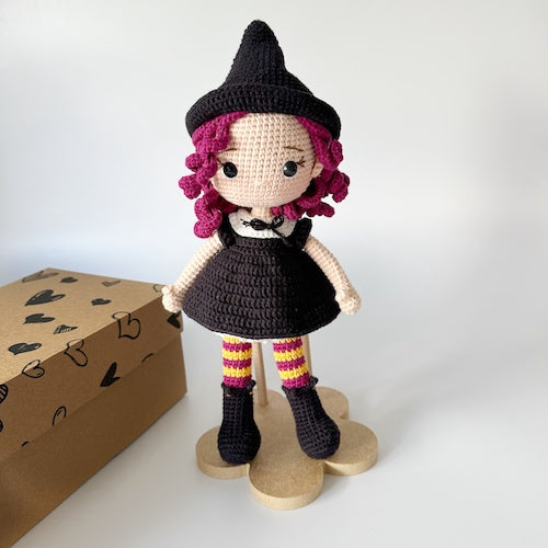 Halloween Witch Annabella