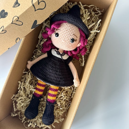 Halloween Witch Annabella